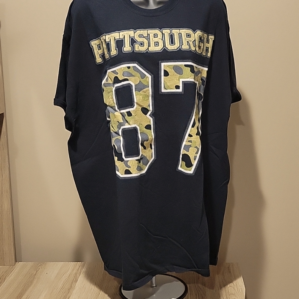 EUC Sidney Crosby Pittsburgh Penguins Camo tee 2XL
